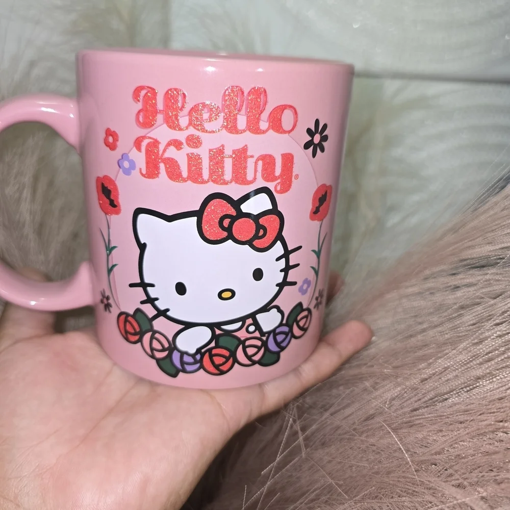 Hello Kitty Pink Ceramic Base